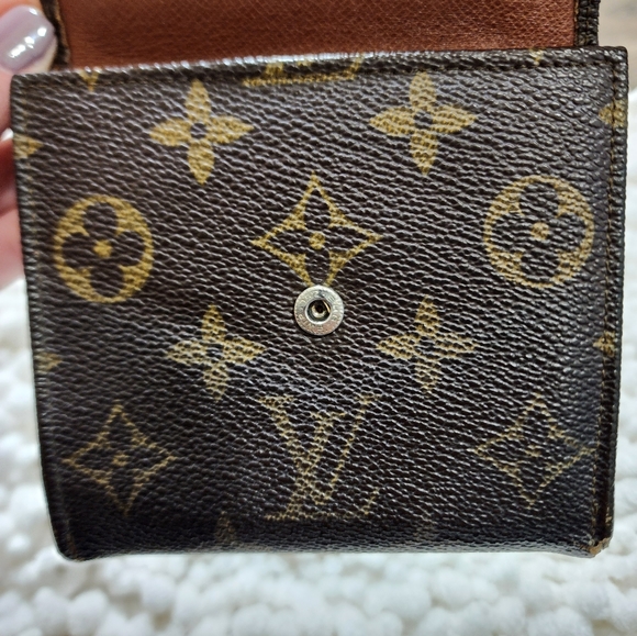 Authentic Louis Vitton Wallet - Picture 6 of 13